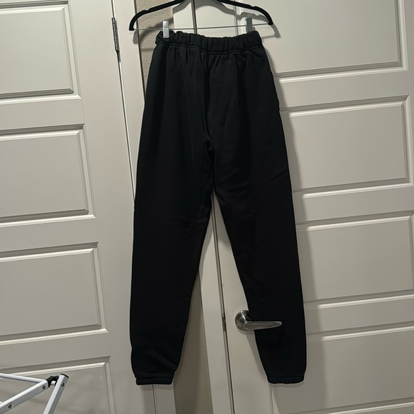 Set Active Sweats worn once - Picture 2 of 5